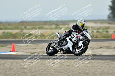 media/Apr-18-2025-TrackDaz (Fri) [[45f5874c44]]/C Group/Session 1 (Turn 7)/